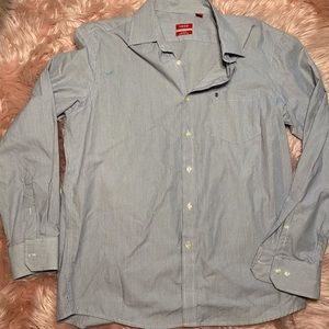 Men’s Izod button down